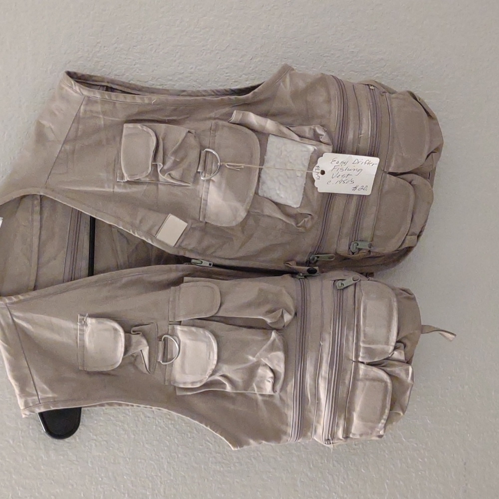 Fishing vest